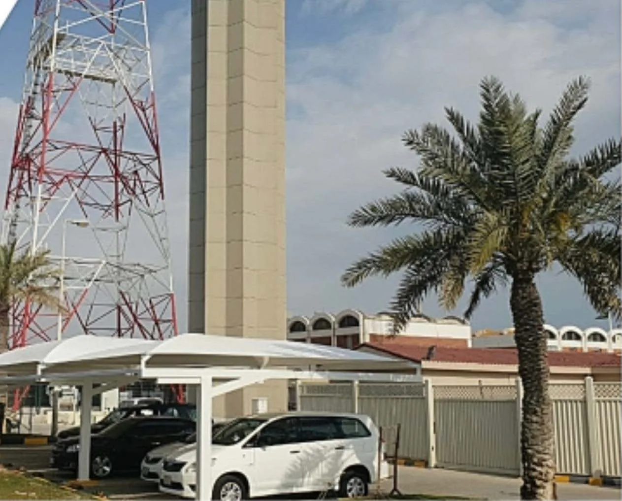 مظلات ومواقف وأعمال سفلتة لجهة حكومية