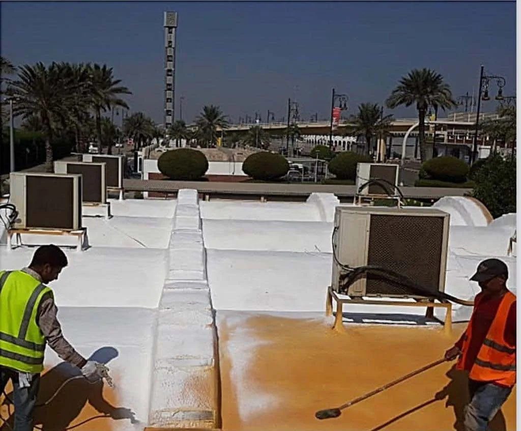 عزل سطح بمادة البولي يوريثين